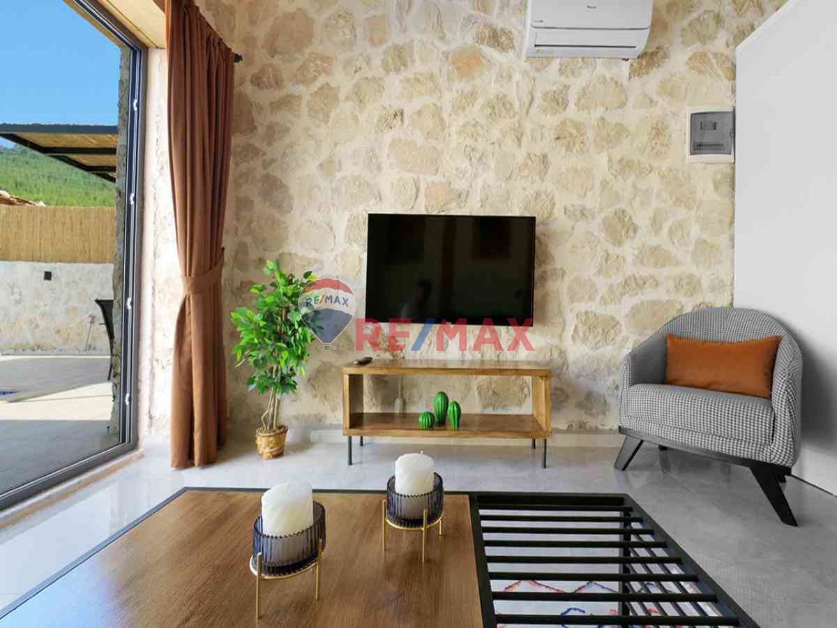 RE/MAX PUPA'DAN KALKAN SARIBELEN'DE SATILIK VILLA VE ARAZISI - Küçük Görsel 4