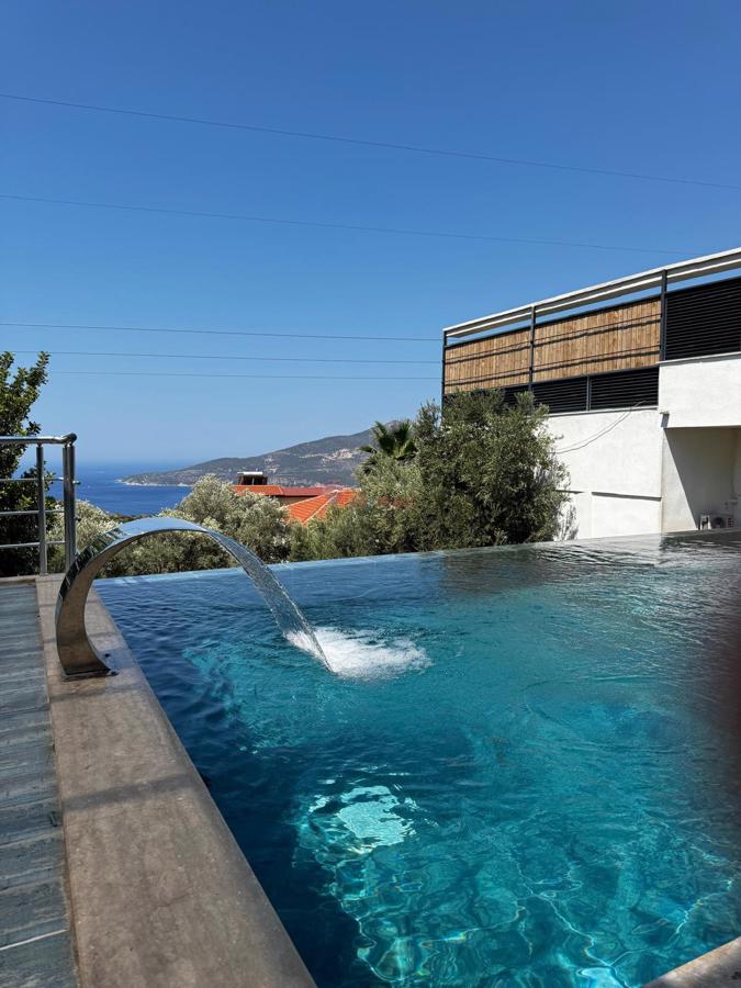 RE/MAX PUPA'DAN KALKAN'DA SATILIK LÜKS DENİZ MANZARALI VİLLA - Görsel 18